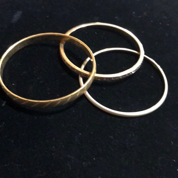 Closet Clear Out 🔥🔥🔥 3 Beautiful Bangles - Picture 2 of 10